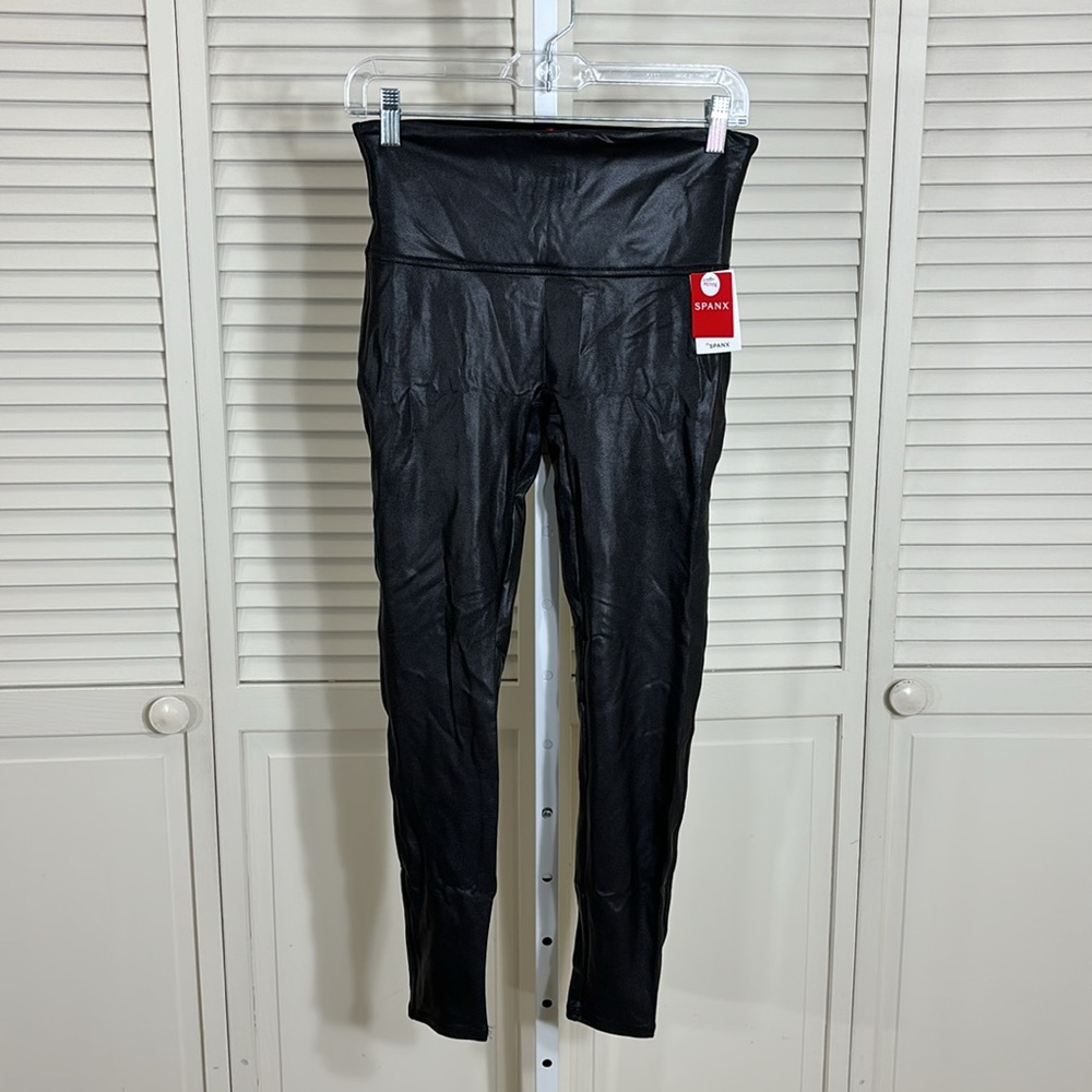 NWT Spanx Faux Leather Leggings Black Large Petite - Picture 5 of 15